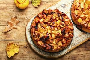 tarte d'automne aux coings photo