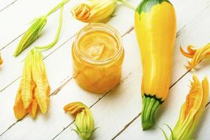 confiture de courgettes appétissante, alimentation saine photo