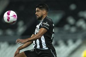 rio de janeiro, brésil, 26 octobre 2022, daniel borges joueur dans le match entre botafogo vs bragantino par 34 rondes de championnat brésilien, une série au stade nilton santos photo