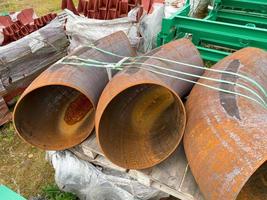tuyau métallique rouillé en fer industriel vue intérieure pour l'industrie chimique ou pour la construction photo
