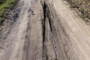 une autoroute polluée par les ordures dans les zones rurales photo