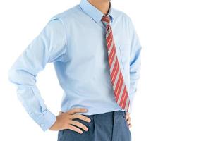 homme en chemise à manches longues porter debout avec akimbo with clipping path photo