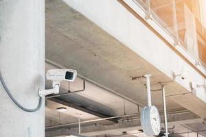 caméras de sécurité dans les bâtiments photo