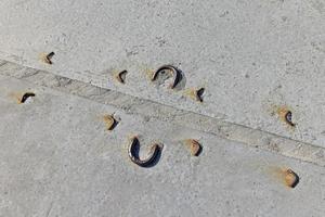 partie d'une route en béton pour les voitures photo