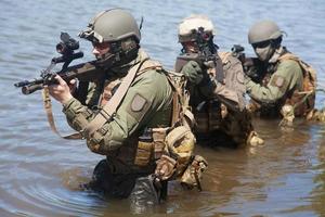 forces spéciales dans l'eau photo