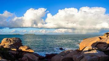 vue depuis perros guirec, bretagne photo