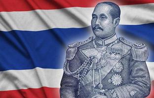 portrait de chulalongkorn également connu sous le nom de roi rama v était le cinquième monarque du siam sous la maison de chakri. figure sur le drapeau de la thaïlande photo