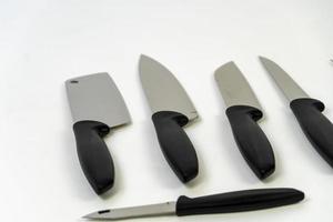 couteaux de cuisine en acier, isolés sur blanc, couteaux de cuisine en métal, mexique photo