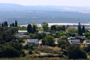 paysage dans une petite ville du nord d'israël. photo