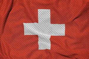 drapeau suisse imprimé sur une maille de polyester et nylon sportswear fa photo