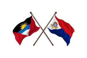 antigua et barbuda contre sint maarten deux drapeaux de pays photo