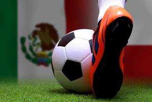 compétition de coupe de football entre le mexique national et la pologne nationale. photo