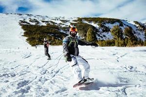 snowboarder en action photo