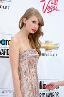 las vegas, 22 mai - taylor swift arrivant au billboard music awards 2011 au mgm grand garden arena le 22 mai 2010 à las vegas, nv photo