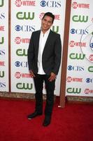 los angeles, 3 août - mario lopez arrivant au cbs tca été 2011 all star party à robinson may parking garage le 3 août 2011 à beverly hills, ca photo