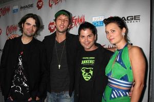 los angeles, 15 septembre - joe lynch, joel david moore, adam green, l'invité arrive à la première chillerama au cimetière hollywood pour toujours le 15 septembre 2011 à los angeles, ca photo