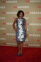 los angeles, déc 11 - holly robinson peete arrive aux cnn heroes awards 2011 au shrine auditorium le 11 décembre 2011 à los angeles, ca photo