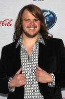 Los angeles, 20 février - caleb johnson à la soirée des finalistes de l'idole américaine 13 à fig and olive le 20 février 2014 à west hollywood, ca photo