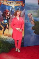 Los angeles, 22 mars - christina hendricks à la première du film pirate fairy à walt disney studios lot le 22 mars 2014 à burbank, ca photo