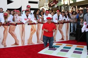 los angeles, juil 10 - chuy bravo à la première de sex tape au théâtre du village le 10 juillet 2014 à westwood, ca photo