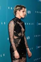 los angeles, 7 juil - kristen stewart à l'égal de la première à l'arclight hollywood le 7 juillet 2016 à los angeles, ca photo