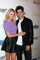 los angeles, 17 avril - melissa ordway, justin gaston à la soirée de sortie de l'album de drake bell pour prêt, ensemble, rendez-vous à la mixologie le 17 avril 2014 à los angeles, ca photo