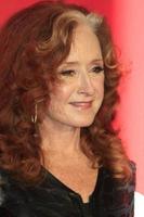 los angeles, 6 février - bonnie raitt au gala musicares 2015 de la personne de l'année dans un centre de convention de los angeles le 6 février 2015 à los angeles, ca photo