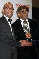 los angeles, 6 février - cornell william brooks, spike lee à la 46e salle de presse des prix de l'image naacp dans un centre de congrès de pasadena le 6 février 2015 à pasadena, ca photo