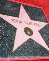 los angeles, 7 mai - sofia vergara s star à la sofia vergara hollywood walk of fame cérémonie au hollywood blvd le 7 mai 2015 à los angeles, ca photo