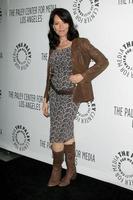 Los angeles, 7 mars - katey sagal arrive au panel paleyfest des fils de l'anarchie au saban theatre le 7 mars 2012 à los angeles, ca photo