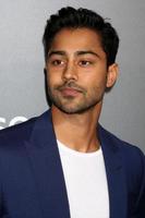 Los angeles, oct 13 - manish dayal à la projection spéciale pastorale américaine au samuel goldwyn theatre le 13 octobre 2016 à beverly hills, ca photo