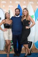 los angeles, 8 juin - allié maki, brian sacca, jessica lowe à la première projection du règne animal à la salle rose le 8 juin 2016 à venice beach, ca photo