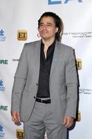 los angeles, 29 septembre - antonio jaramillo au gala de mode autism speak la vie en blue au studio warner brothers le 29 septembre 2016 à burbank, ca photo