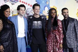 Los angeles, 12 février - natasha rothwell, ben schwartz, jim carrey, tika sumpter, lee majdoub à la projection spéciale sonic the hedgehog au théâtre du village le 12 février 2020 à westwood, ca photo