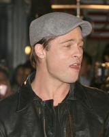 brad pitt beowulf premiere mann s village theatre los angeles, ca 5 novembre 2007 ©2007 kathy hutchins hutchins photo