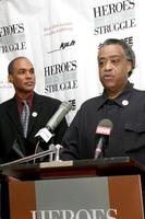 phill wilson et rev al sharpton la conférence de presse du black aids institue kjlh ingelwood, ca le 7 février 2008 ©2008 kathy hutchins hutchins photo