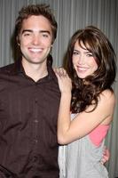 a attiré tyler bell et jacqueline macinnes wood au déjeuner du fan club bold and the beautiful à l'hôtel sheraton universal à los angeles, ca le 29 août 2009 ©2009 kathy hutchins hutchins photo