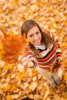 vue de fille d'automne photo