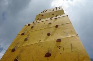 mur d'entraînement d'escalade de falaise, mur d'escalade photo