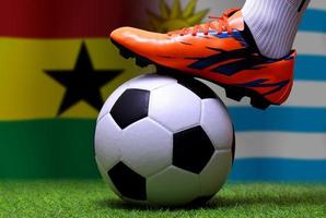 compétition de coupe de football entre le ghana national et l'uruguay national. photo