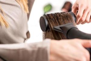 vue sur le séchage des cheveux photo