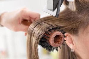 séchage des cheveux. voir photo