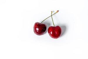 alimentation biologique, régime végétalien et concept de santé - cerises douces fraîches, dessert aux fruits de baies de cerises juteuses comme arrière-plan d'une alimentation saine photo