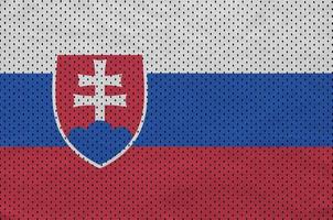 drapeau slovaquie imprimé sur un tissu en maille de polyester et nylon sportswear photo