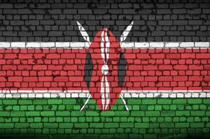 Le drapeau du Kenya est peint sur un vieux mur de briques photo