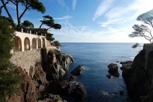 costa brava catalana, côte méditerranéenne accidentée dans le nord de la catalogne, espagne photo