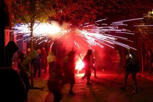 photo abstraite de fêtes de diables et de feux d'artifice.