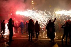 photo abstraite de fêtes de diables et de feux d'artifice.