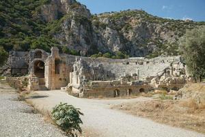 théâtre de la ville antique de myra à demre, antalya, turkiye photo