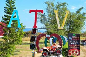 6-9-2022, chonburi, thaïlande, la conduite de VTT est une activité de plein air. photo